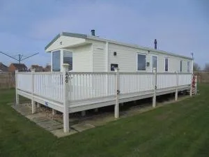 8 Berth on The Chase (Bermuda) - Addlethorpe