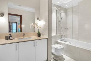 First Class 2BR with Magical Duplex in Central Park