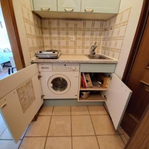 LENA Haus KMB Seeappartement am Ossiacher See mit direktem Seezugang und Hallenbad