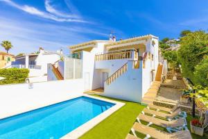 V89B Villa Sea Lights