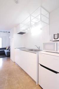 b hotel Komachi - City Retreat with BREAKFAST