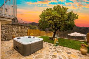 Jacuzzi Privata e Splendida Vista in bellissimo Cottage