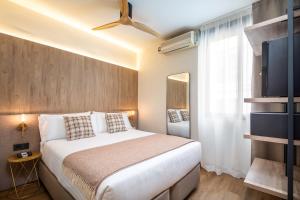 Deluxe Room room in Jero Rooms