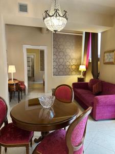 Lady Capulet Apartments