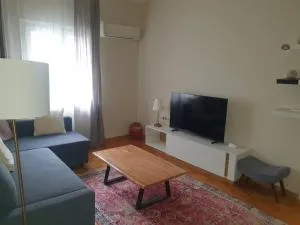 Family Apartment “Atene” - Brakhámi