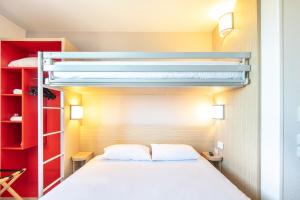 Hotels B&B HOTEL Lyon Aeroport Saint-Quentin-Fallavier : photos des chambres