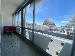Appartements BEL APPARTEMENT CLIMATISE CENTRE VILLE T2 - 4 PERSONNES AVEC LOGGIA VUE SUR MER : photos des chambres