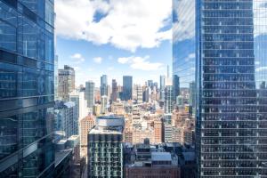 Blueground Hudson Yards gym rooftop lounge NYC-1454