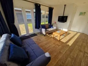 6 The Burrows - 布朗顿