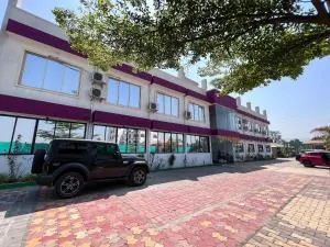 Zestin Hill Resort Lonavala - Khamshet