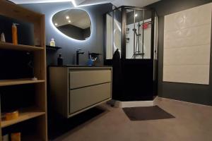 Luxueuse villa, piscine intérieure, plage à 500m