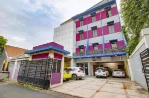 Tobana House Bintaro - Богор