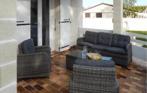 Awesome Home In Pierrelatte With Wifi