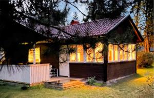 Stunning Home In Beddingestrand