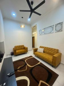 Hazzani Homestay KLIA