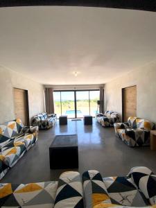 Maisons de vacances Maison de 6 chambres avec piscine privee terrasse et wifi a Le Garn : photos des chambres