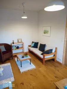 Gemütliches Schwalbennest, Resthof, Dachterrasse in Schaalseenähe - Seedorf