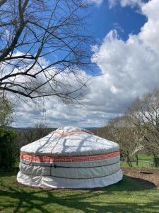 Tentes de luxe La Yourte de la Mariotte : photos des chambres
