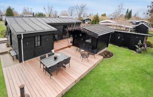 Gorgeous Home In Rude With Wifi