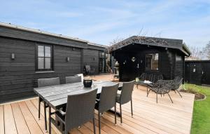 Gorgeous Home In Rude With Wifi