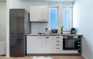 Cozy Apartment In Zadar With Wi-Fi