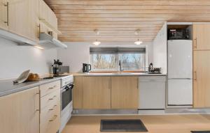 Cozy Home In Ebeltoft With Wifi