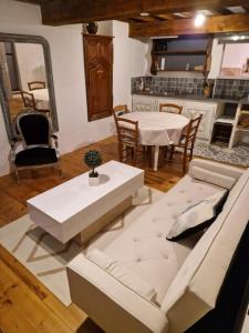 Maisons de vacances Charmante petite grange - 5 Couchages : photos des chambres