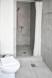 Monastiraki Panorama: Spacious City Living