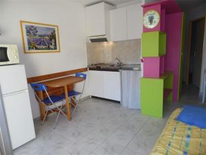 Appartement T2 cabine avec terrasse, proche plage, parking privé, pour 4 personnes. - FR-1-326-547