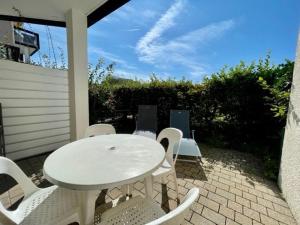 Quiberon: Appart 3 pièces, 5 pers, Animaux admis, Piscine - FR-1-478-85