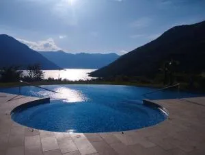 Lux pool and private garden apartment - Lipci