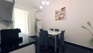 Tra centro e mare - Intero appartamento con parcheggio