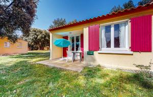 Maisons de vacances Stunning Home In Saint-Savinien : photos des chambres
