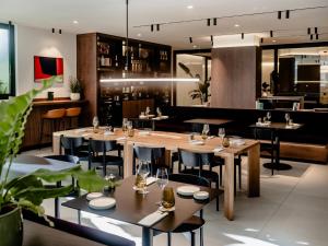 THE FLAG HOTEL Marbella, Estepona Adult Recommended