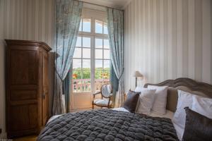 Hotels Le Chateau de la Tour : photos des chambres