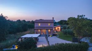 Gorgeous Villa Runka with private pool and wellness near Pula by WiiBuk