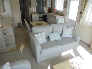 Kingfisher Windermere 6 Berth, Enclosed veranda, Close to site shop