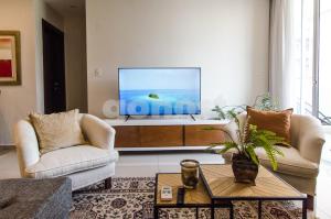 Chic apartment 500m from Shopping Mariscal Lopez