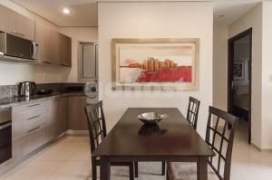 Chic apartment 500m from Shopping Mariscal Lopez