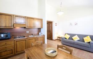1 Bedroom Amazing Apartment In Gubbio