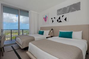 Luxury with stunning view, Balcony, Amazing Pools