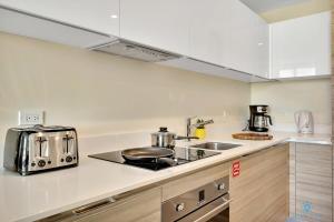 Beachfront Condo-ROOFTO POOL- 2 BEDROOMS 2 BR !