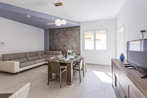 Villa Loredana by Villa Plus