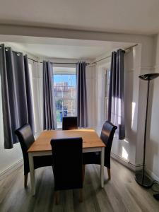 Comfortable 2 bedrooms flat in Oval Central London