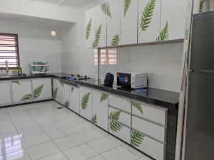 Favourite Homestay Melaka - 8Pax,4BR,4Bath