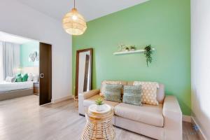 Rooftop Pool - Balcony - Hollywood Beach Broad - walk