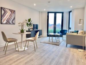 Apartment 43 Citygate with Free Onsite Gym