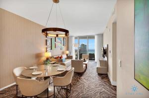 Insane Ocean View Balcony Beachfront Resort Pool