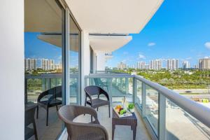 Beachfront Resort Pool Ocean View Balcony Gym