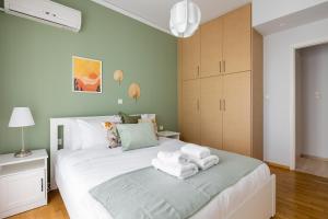 Santorini 2-Bedroom Apartment in Nea Smyrni